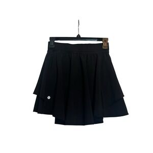 Lululemon court rival skirt size 4 Black high rise Pickleball Tennis Skort